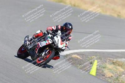 media/Oct-14-2023-TrackXperience (Sat) [[0517685739]]/Level 1/session 4 turn 6/